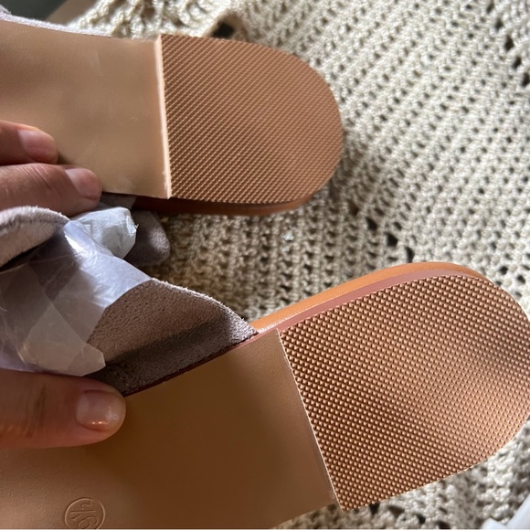 Beige bow Suede mule size 9.5 - Picture 5 of 6